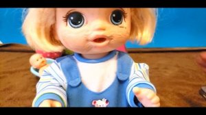 КАК МАМА Беби Элайв Оля взяла косметику мамы Детская косметика пупсики куклы