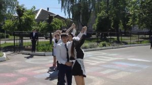 Последний звонок 2018 вальс выпускников