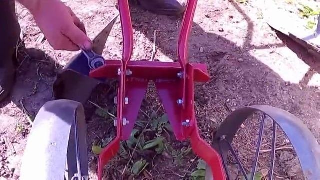 Культиватор ручной двухколесный 