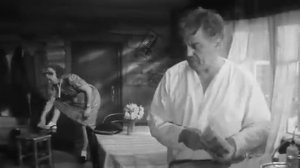 "Дуня, а игде моё галифе?"