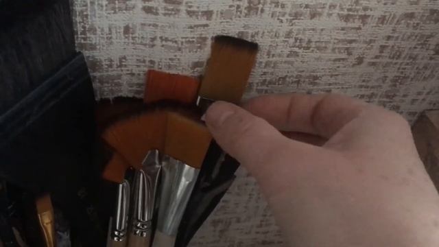 Кисти, спонжи, мастихины смотреть онлайн