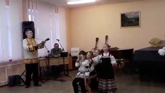 Детский фольклорный ансамбль "Зёрнышко" - "Тынды- рынды", шуточные прибаутки смотреть онлайн