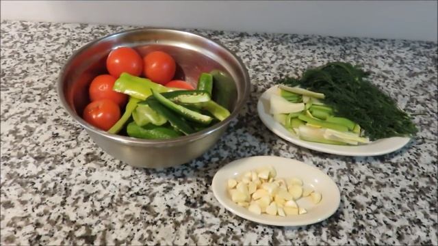 Ассорти из Малосольных Помидоров и Огурцов смотреть онлайн