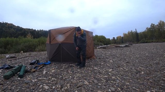 Рыбалка на Маганаке . Непуганые Маралы . Ставим шатер Автомат. смотреть онлайн