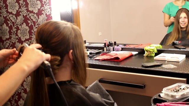 Easy hairstyle for medium hair. Wedding prom updo смотреть онлайн