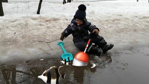 Веселая История про Андрюшу и про то как он ловит Огромную рыбу! Котик ждет улов! Gurvinya! Andrey