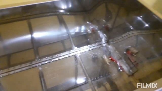 Весь процесс откачки мёда на медогонке 