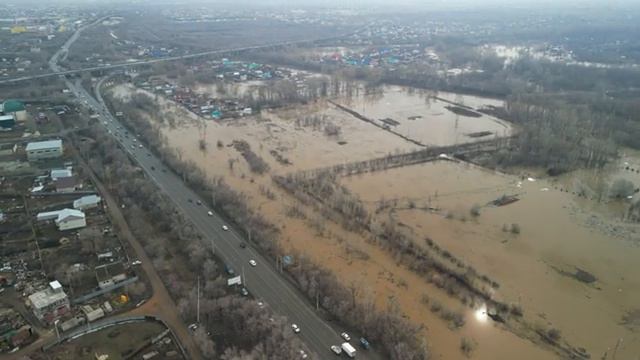 самое мощное наводнение на урале город оренбург и орск затопило весь.паводок столетия. 6 апреля 2024