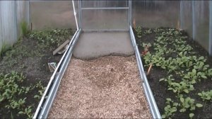 Бетонирую между грядок!!! Долой сорняки!!!