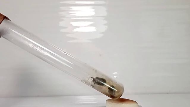 Реакция СВИНЦА и НИТРАТА НАТРИЯ. Получение ОКСИДА СВИНЦА PbO. Опыты по химии. Chemical experiment смотреть онлайн