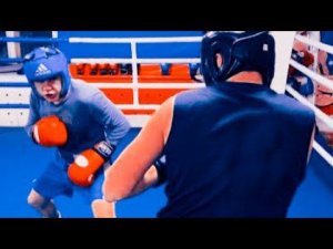 Легкий тренировочный спарринг / 15 лет против 20 лет / 1 разряд против КМС /