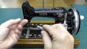Моя маленькая швейная машина Vesta .