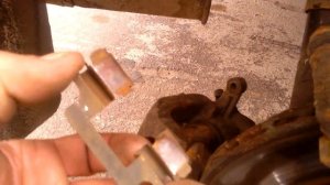 Гремят колодки Т5 устраняем проблему за пять минут!!!!