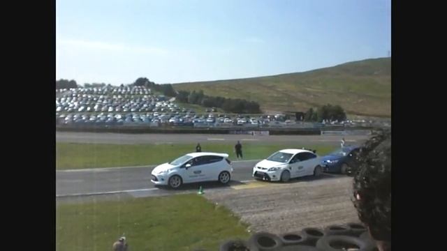 Focus RS stunt parking @ Knockhill Motorfair 2010 смотреть онлайн