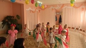 Танец для мам, 8 марта, средняя группа