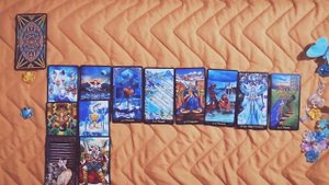 Расклад ТАРО: Как он ко мне относится?