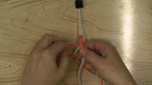 Круглое плетение из шести кожаных полос (Round braid of six thongs).