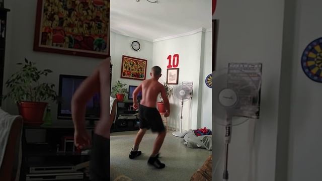 Повторные атаки, тренер Роман Михайлов @vsem_boks ???(3) смотреть онлайн