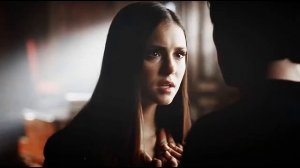 Дневники вампира. Елена Гилберт- "Недоступная"