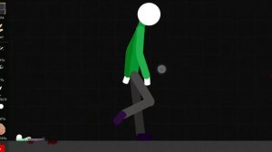 Гигант раздавил человека