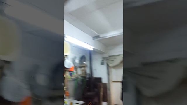 Отдыхаем в гараже смотреть онлайн