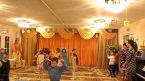 Детский сад Березка " Танец с колокольчиками   "