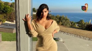 Emira Kowalska Curvy Model Plus Size Wiki 🍀 | Body Positivity |  Instagram Star | Fashion Model Bio