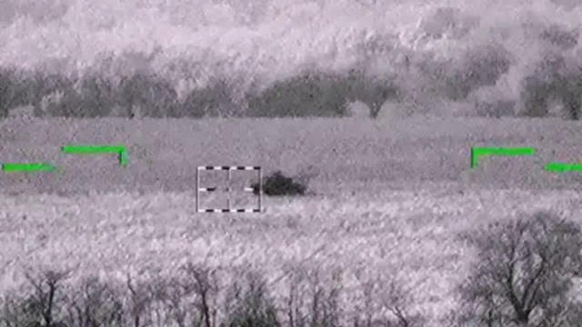 Уничтожение танка ВСУ управляемой противотанковой ракетой.