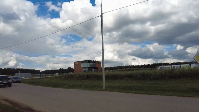 Видео обзор ЖК "Цветочные поляны". Застройщик МИЦ. Съемка у объекта строительства. Август 2021 г. смотреть онлайн