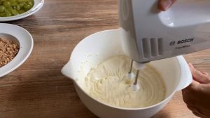 Рецепт вкусного и быстрого десерта ?из винограда и американского печенья