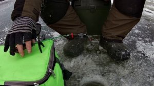 Зимняя рыбалка на реке Клязьма 13 12 2020