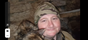 Прогулка с козлятами, приучаю котёнка к коровнику, кормлю козлят.