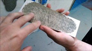Как держится плитка на гипсовой штукатурке? Реальный тест