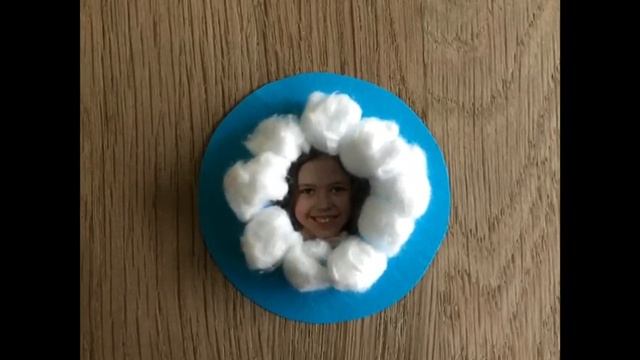 Девочка на лыжах - зимняя детская поделка смотреть онлайн