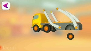 Грузовичок Лева играет в мультики Автовоз