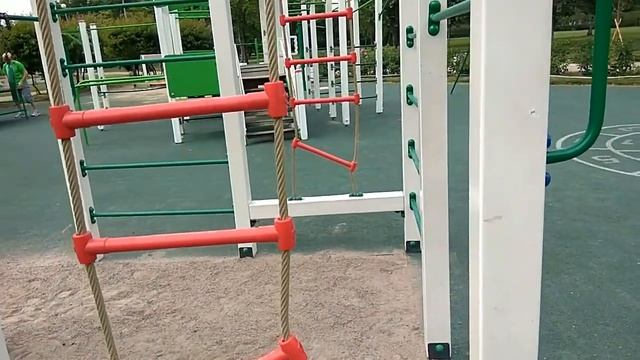 Детские площадки в парке 300-летия/Санкт-Петербург