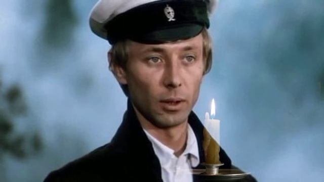 Оплавляются свечи...