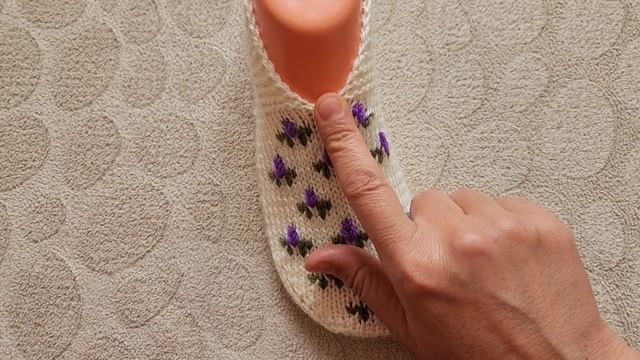 Beşşiş görünümlü iki şiş dikişsiz çiçekli patik modeli ✅️ #ikişişpatik ✅️ @divapatik смотреть онлайн