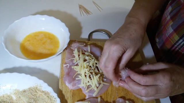 Куриные рулетики с ветчиной и сыром