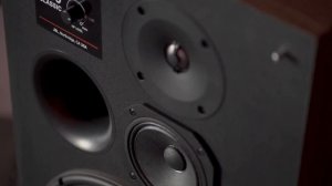 JBL L100 Classic. Привет из 70-х