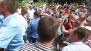 Митинг против мобилизации в Новоселицк. Жители избили депутата [29-07-2014]