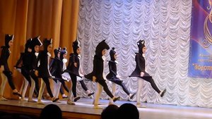 Танец шахматных фигур — Live chess dance choreography "Решающая партия"