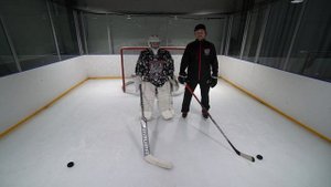 КАК ИГРАТЬ ВРАТАРСКОЙ КЛЮШКОЙ