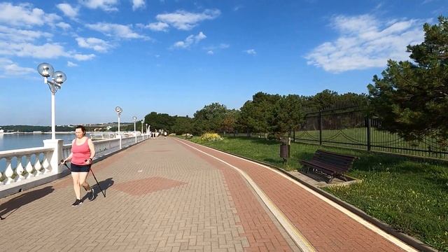 Геленджик сегодня 2021 набережная, пляжи, бухта. Санатории, пансионаты, базы отдыха, кемпинг. Обзор смотреть онлайн