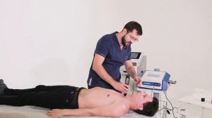 Ударно-волновая_терапия_(УВТ)_при_растяжение_связок_акромиально-ключичного_сустава..mp4