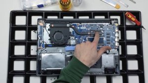 Lenovo IdeaPad 3-15IIL05 von Innen – tauschen, wechseln, erweitern