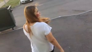 РАЗРИСОВАЛА ЛИЦО СЕСТРЕ ПРАНК!ВЫШЛА НА УЛИЦУ С РАЗРИСОВАННЫМ ЛИЦОМ!