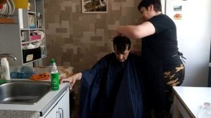 Делаю стрижку маме