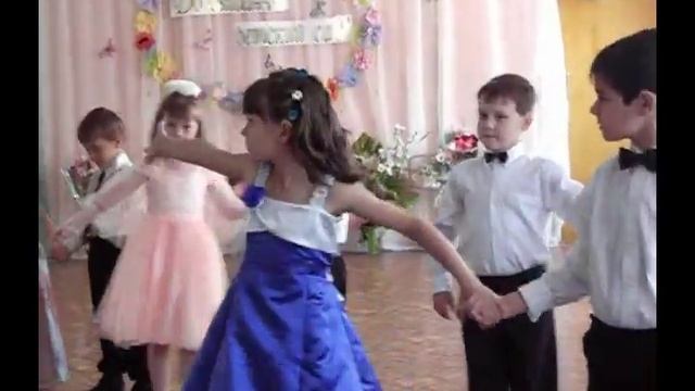 Танец "Куда уходит детство"