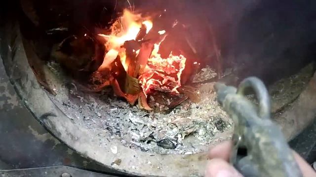 Гаражные лайфхаки №1. Раздуваем буржуйку компрессором